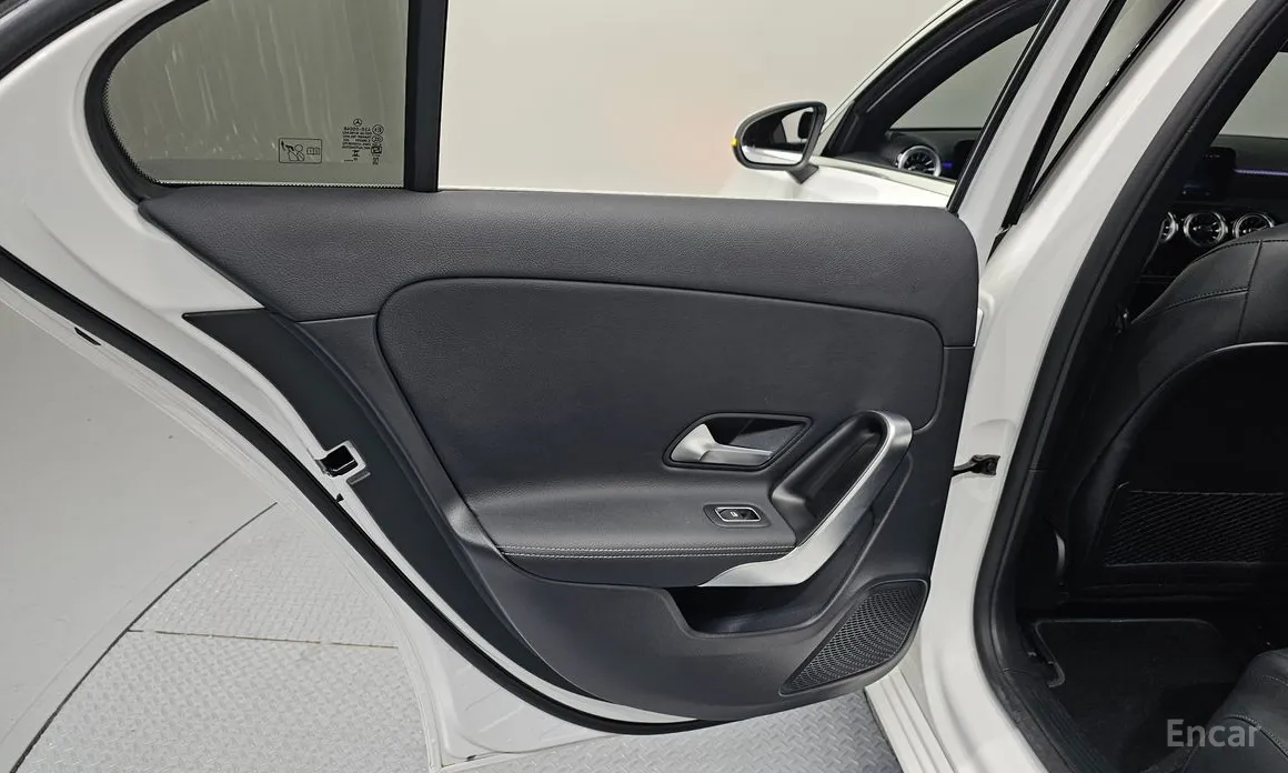 Фото 25 - Mercedes-Benz A-Class