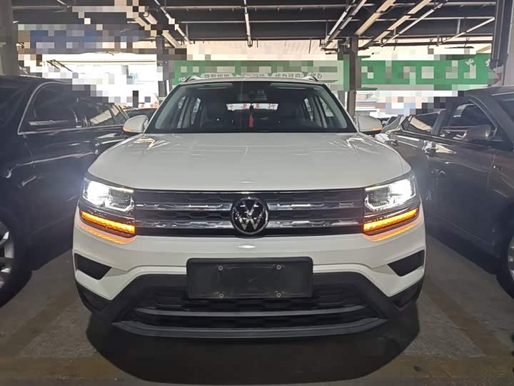 Photo 3 - Volkswagen Tharu