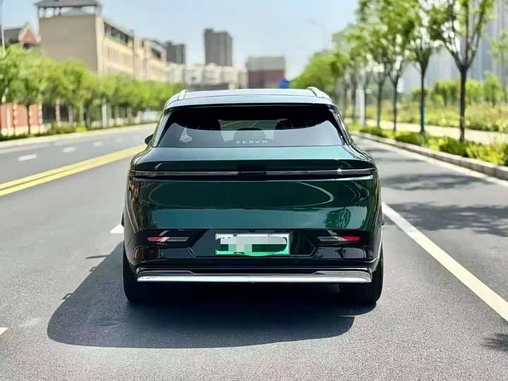 Zeekr 7X 2025 2025款 100kWh 长续航后驱智驾版