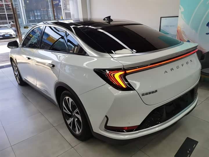 BAIC Arcfox Alpha S 2021 2021款 708S+ 160kW