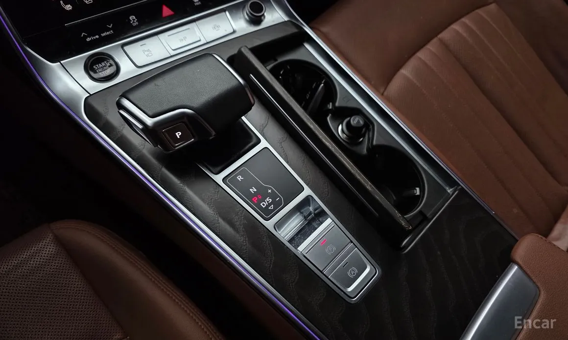 Фото 9 - Audi A6