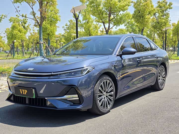 Zdjęcie 1 - Geely Galaxy A7