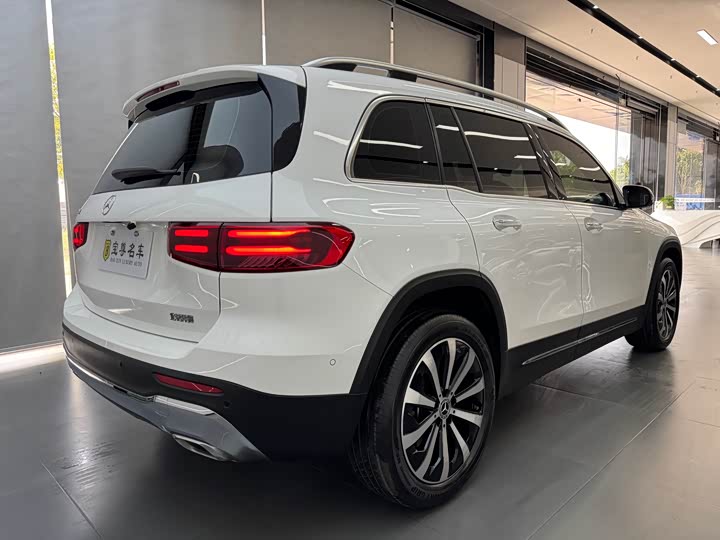 Фото 6 - Mercedes-Benz GLB-Class
