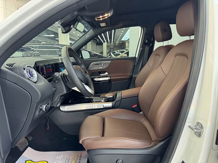Фото 7 - Mercedes-Benz GLB-Class