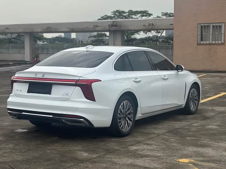 Zdjęcie 9 - Hongqi H5