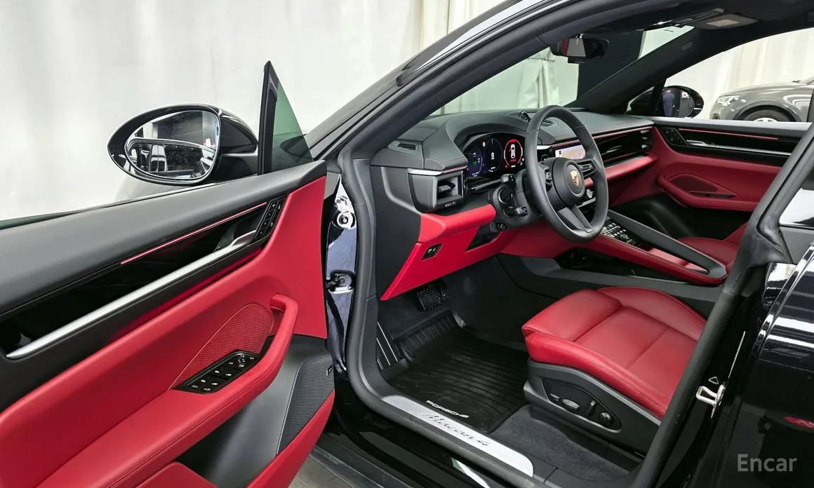 Porsche Macan 2024 Base 4