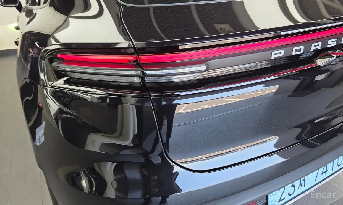 Porsche Macan 2024 Base 4