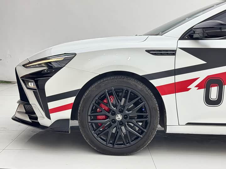 MG Motor 6 2023 2023款 1.5T XLINE 猎鲨版