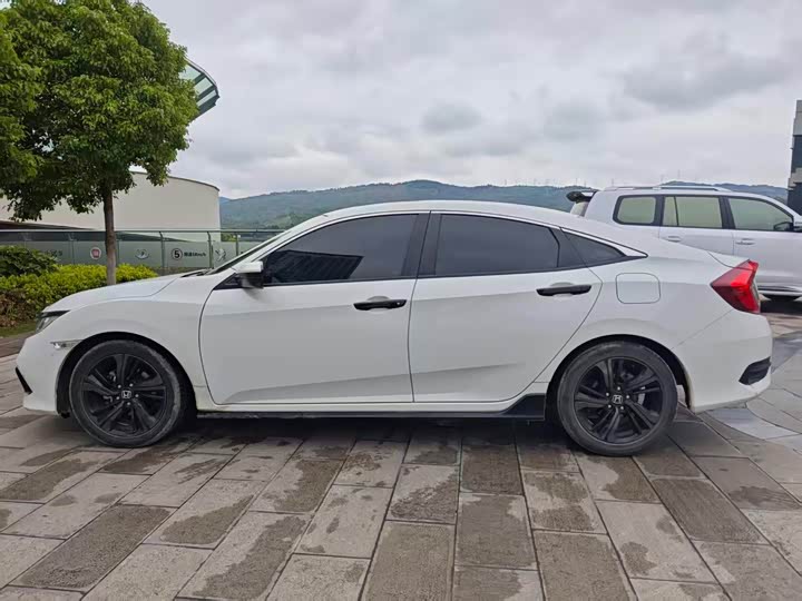 Honda Civic 2019 2019款 220TURBO CVT燃动版 国VI