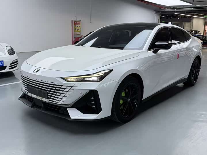Zdjęcie 1 - Changan UNI-V