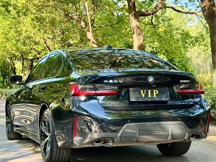 Фото 9 - BMW 3 Series