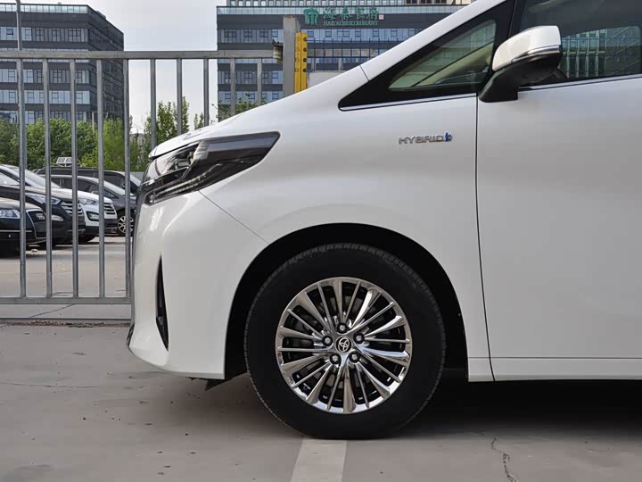 Toyota Alphard 2021 2021款 双擎 2.5L 尊贵版