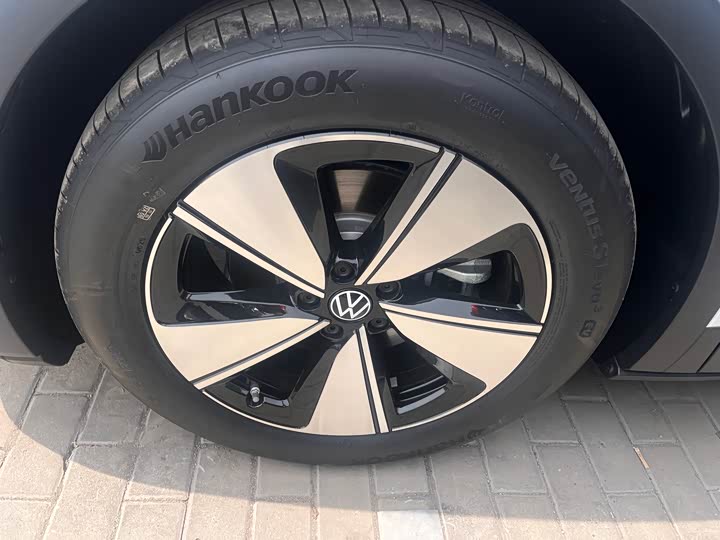 2025 Volkswagen ID.4 X