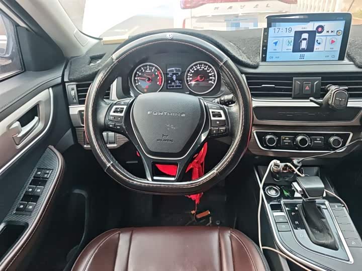 Dongfeng Forthing T5L 2020 2020款 改款 1.5T 自动豪华型 7座