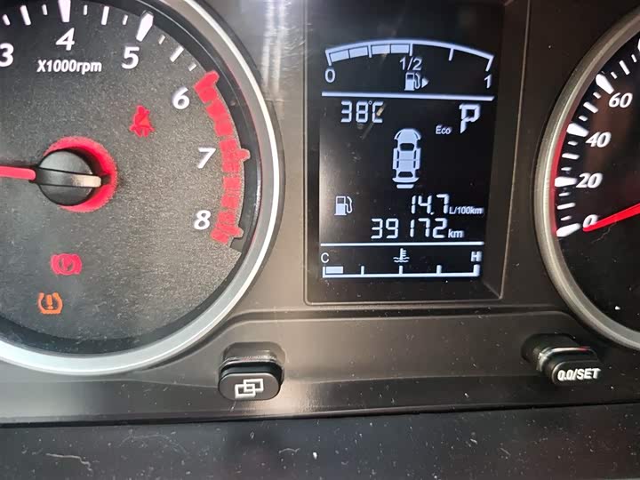 Dongfeng Forthing T5L 2020 2020款 改款 1.5T 自动豪华型 7座