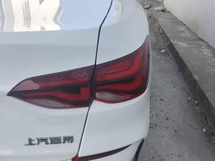 Chevrolet Monza 2023 2023款 1.5L 双离合悦享版
