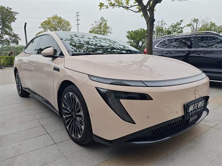 Фото 2 - Nissan N7