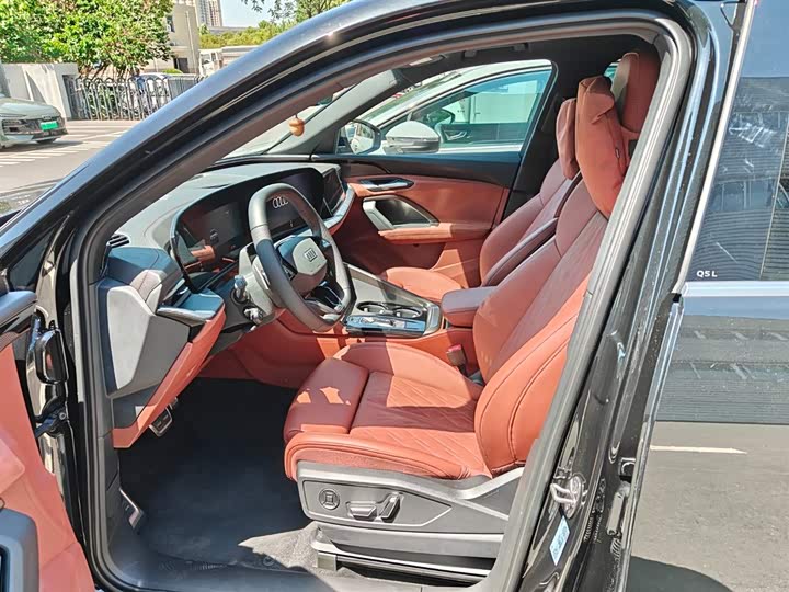 Audi Q5L 2026 2026款 2.0T 千万用户专享版