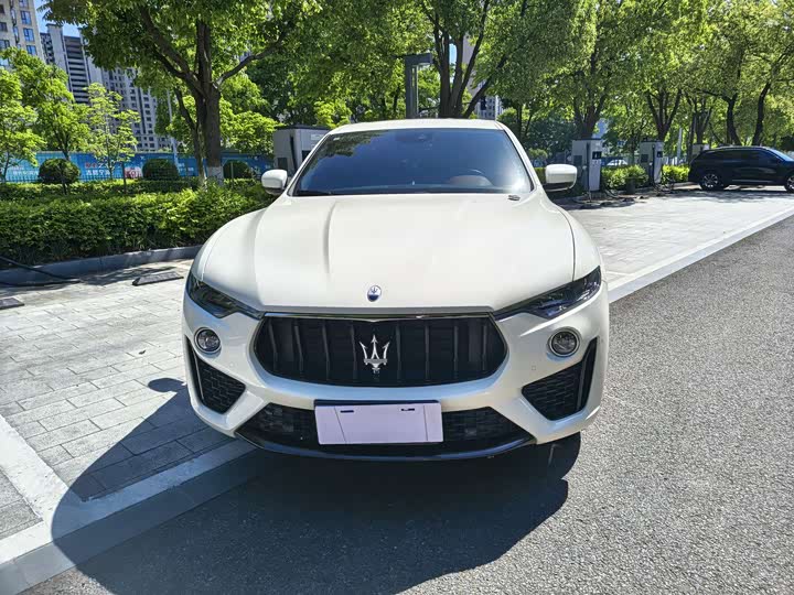 2023 Maserati Levante