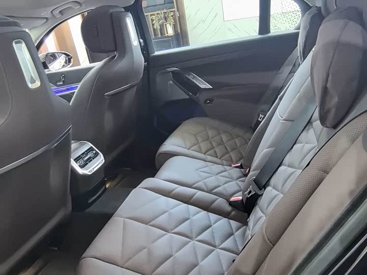 BMW 7 Series 2026 2026款 735Li M运动套装