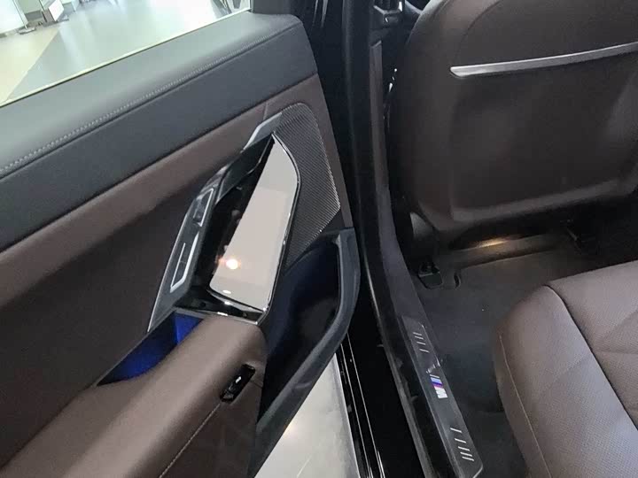 BMW 7 Series 2026 2026款 735Li M运动套装
