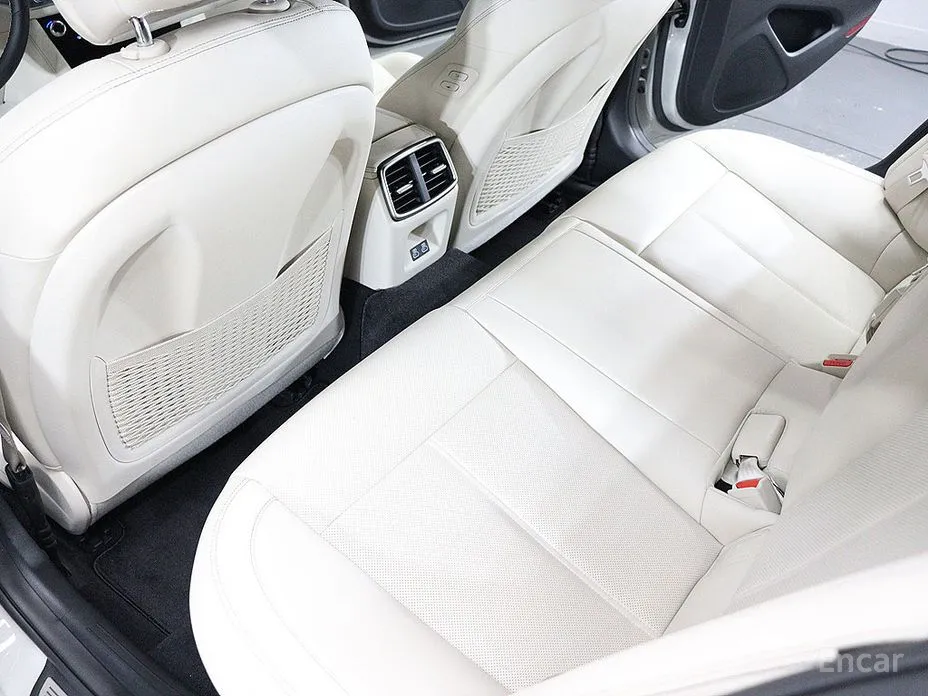 Genesis G70 2022 Gasoline 2.5T 2WD