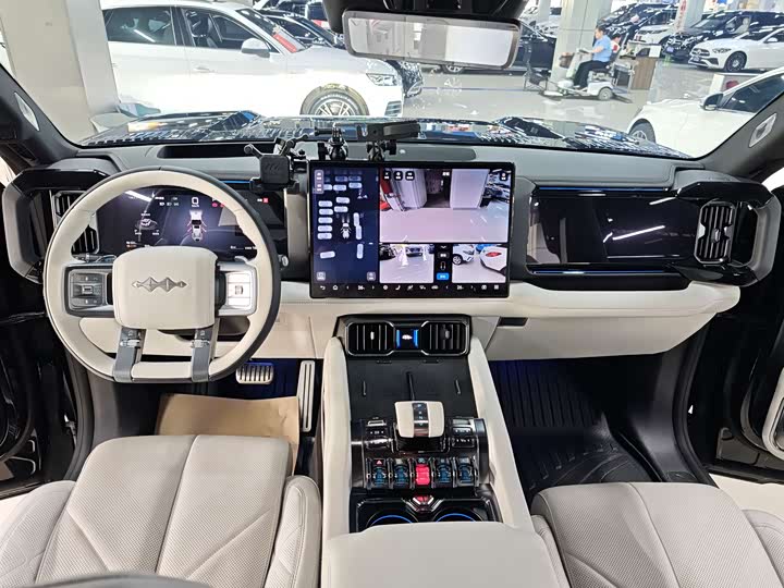 BYD FangChengBao Leopard 8 2025 2025款 智勇旗舰无人机版 6座
