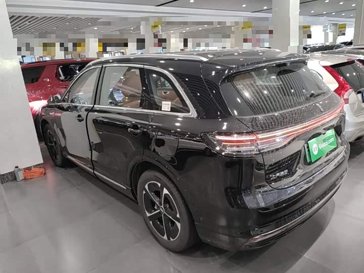 Photo 5 - Shangjie (Huawei × SAIC) H5