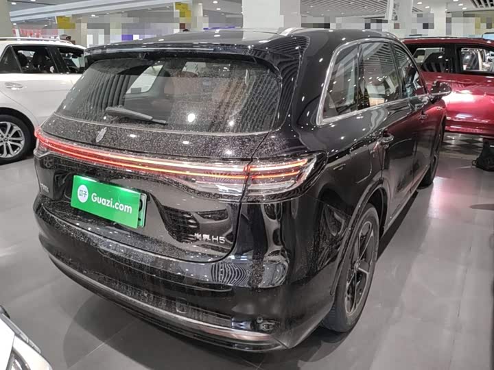 Photo 7 - Shangjie (Huawei × SAIC) H5