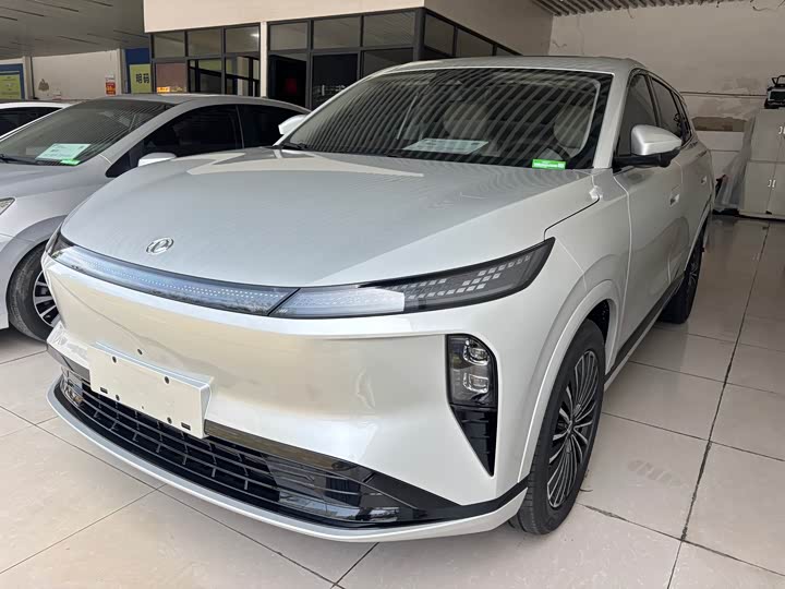 2025 Dongfeng Aeolus L8