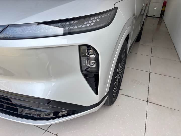 2025 Dongfeng Aeolus L8