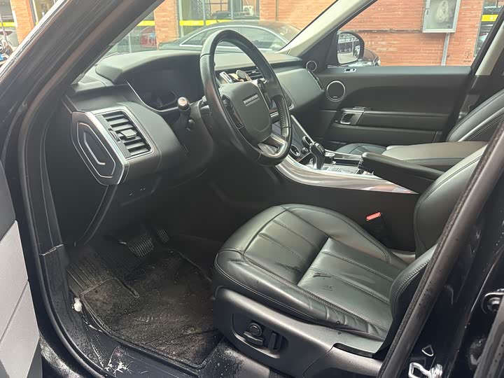 Zdjęcie 8 - Land Rover Range Rover Sport