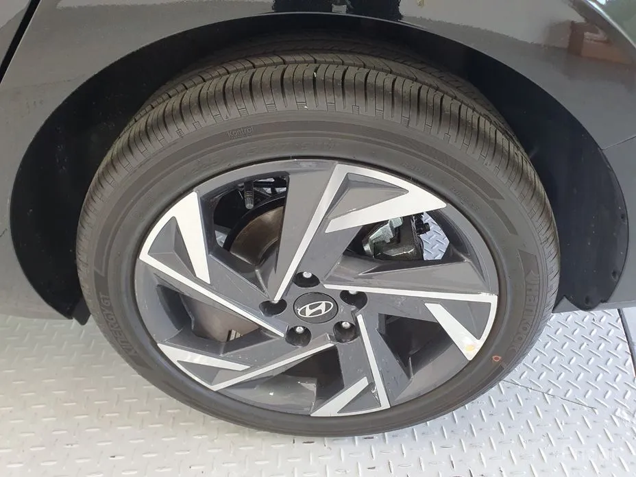 Zdjęcie 5 - Hyundai Avante