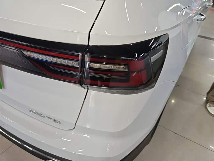 Volkswagen Tharu 2025 2025款 300TSI 两驱皓月版