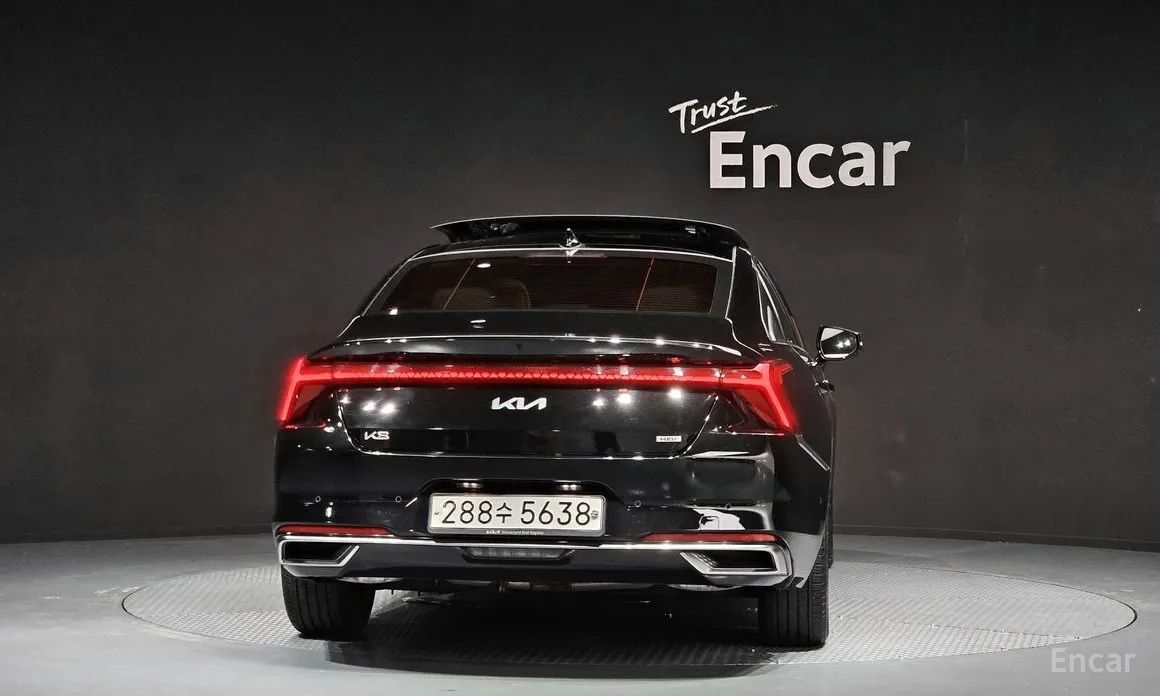 Photo 4 - Kia K8