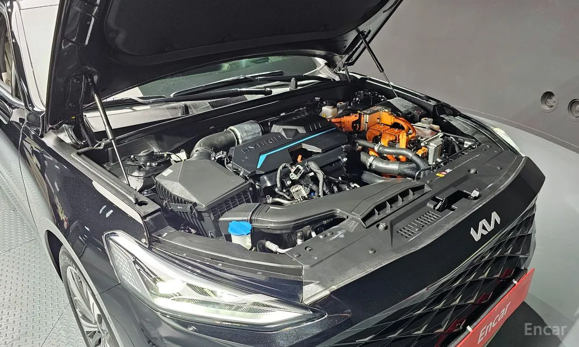 Photo 6 - Kia K8