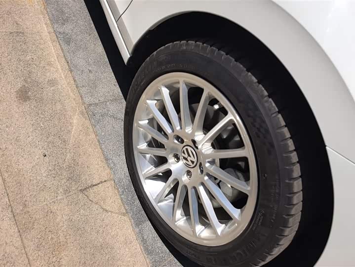 Фото 6 - Volkswagen Golf