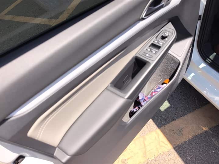 Фото 7 - Volkswagen Golf