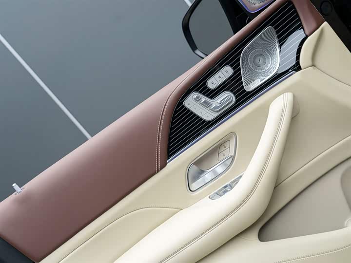 Фото 7 - Mercedes-Benz GLS-Class
