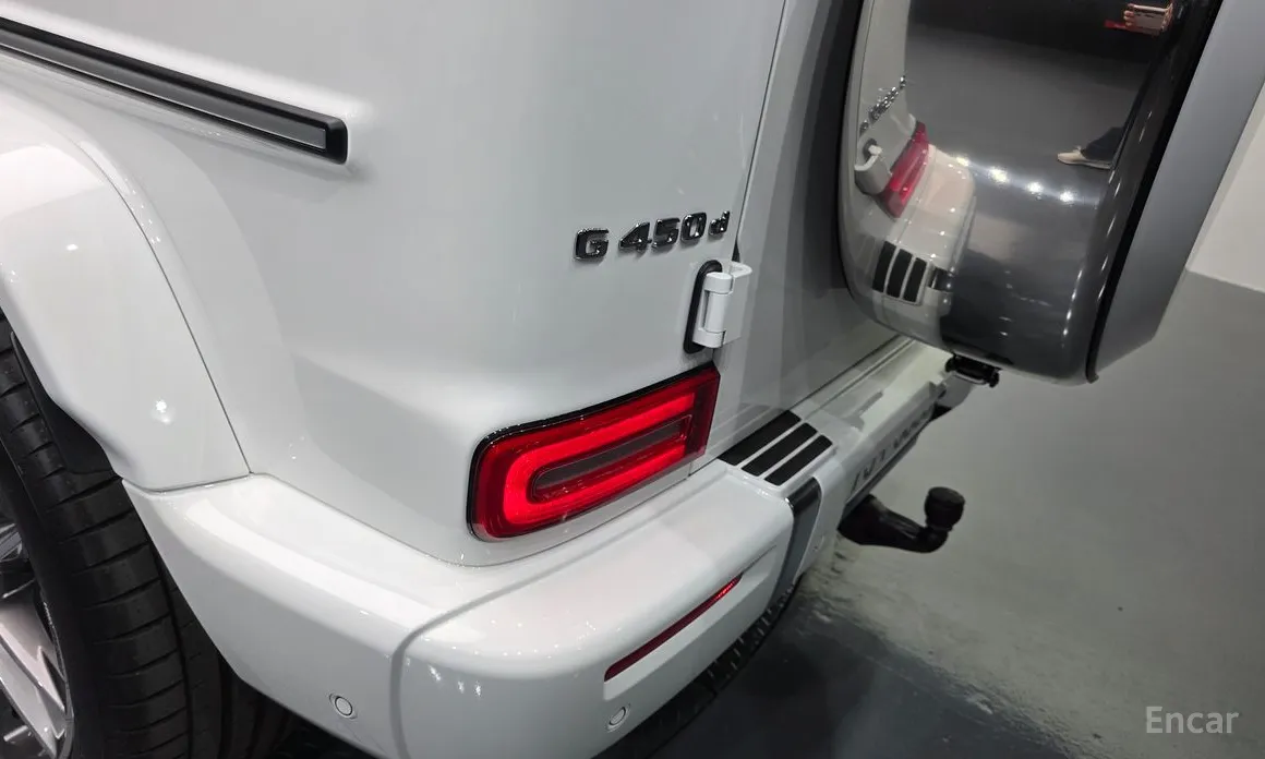 Mercedes-Benz G-Class 2024 G450d