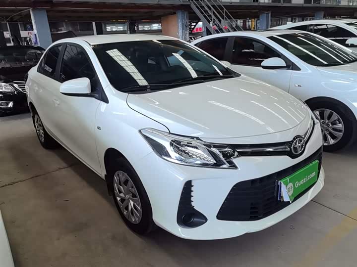 Фото 4 - Toyota Vios