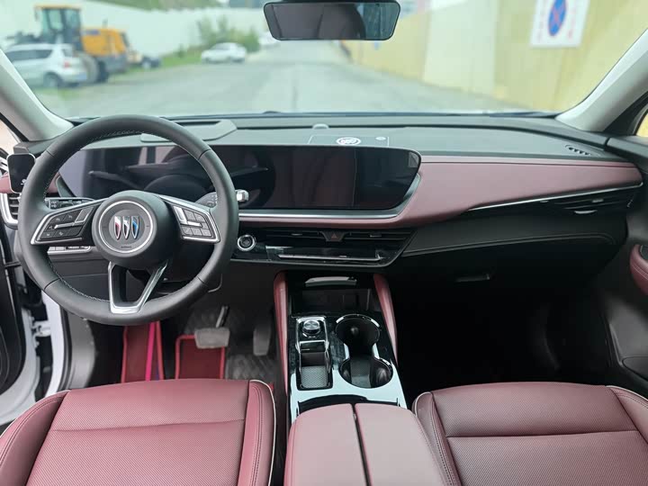Buick Envision Plus 2026 2026款 昂科威Plus 28T 两驱白金版