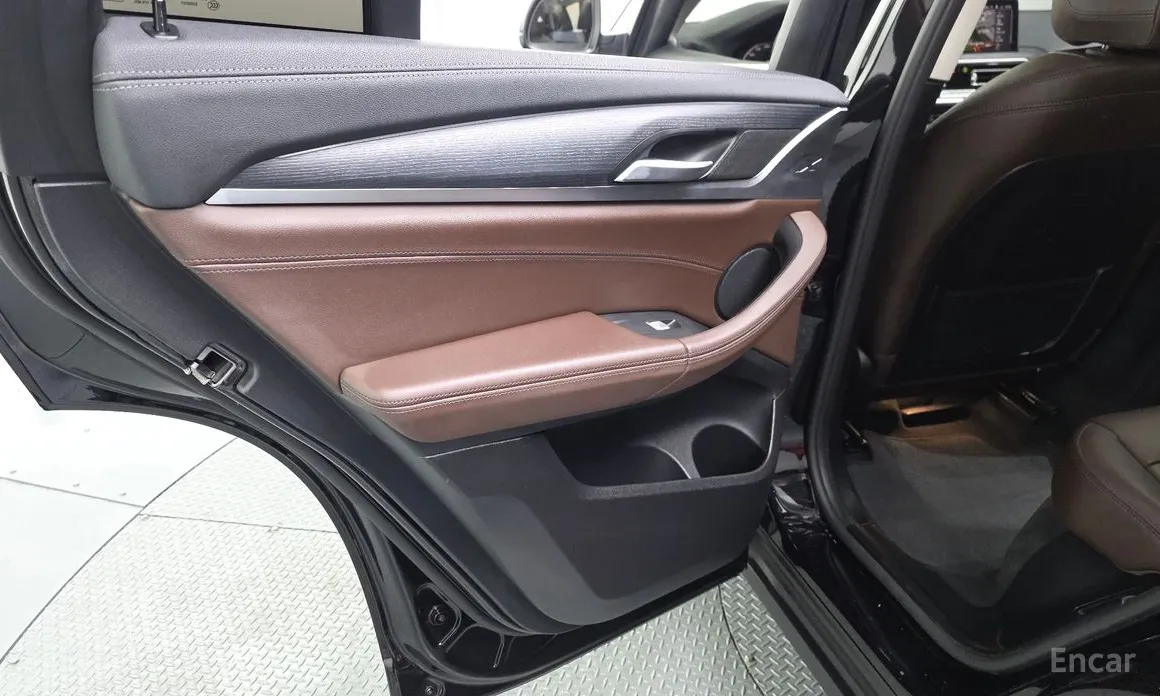 Фото 25 - BMW X4