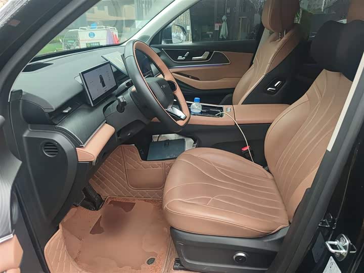 Chery Tiggo 8L 2024 2024款 2.0T 两驱尊贵版 5座