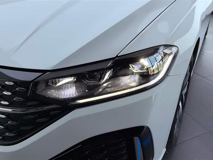 Volkswagen Lavida 2024 2024款 300TSI DSG星空领先版