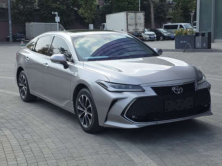 Фото 3 - Toyota Avalon