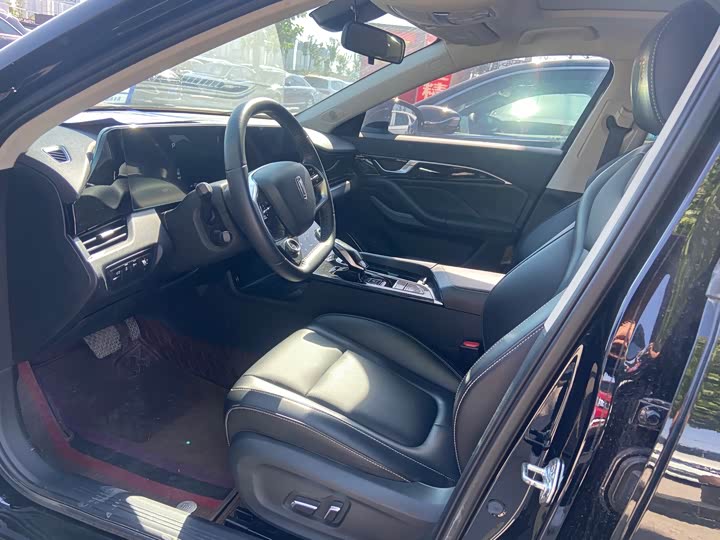 Bestune B70 2024 2024款 龙腾版 1.5T 领跃型