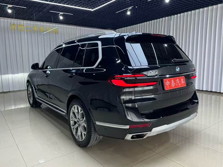 BMW X7 2024 2024款 xDrive40i 领先型豪华套装