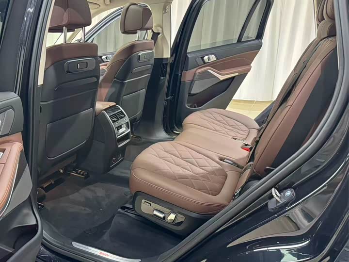 BMW X7 2024 2024款 xDrive40i 领先型豪华套装