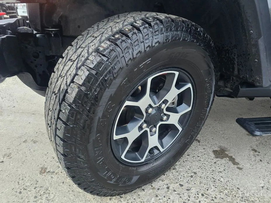 Фото 13 - Jeep Wrangler